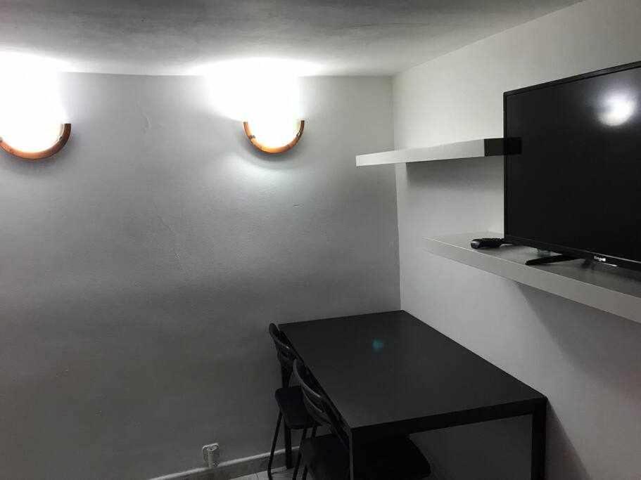 Agradable Apartamento En Zona Malasana Madrid Apartment Luaran gambar