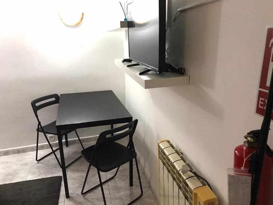 Agradable Apartamento En Zona Malasana Madrid Apartment Luaran gambar